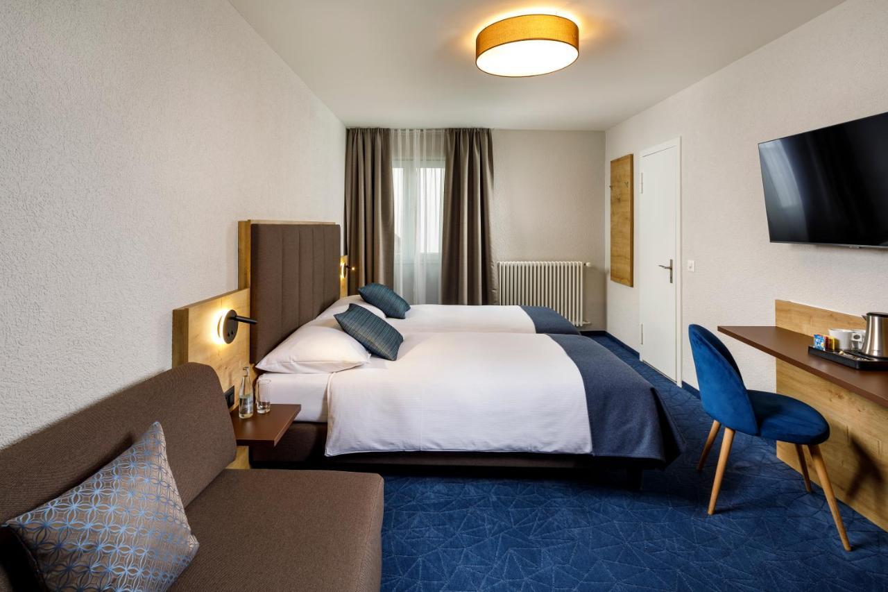 Hotel Tivoli Schlieren Bagian luar foto